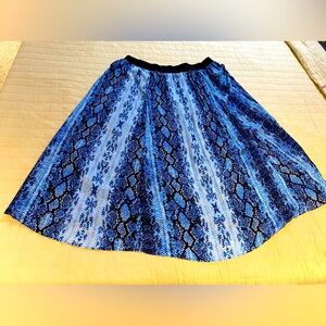 Peter Nygard Woman Cobra Snake Skin Skirt